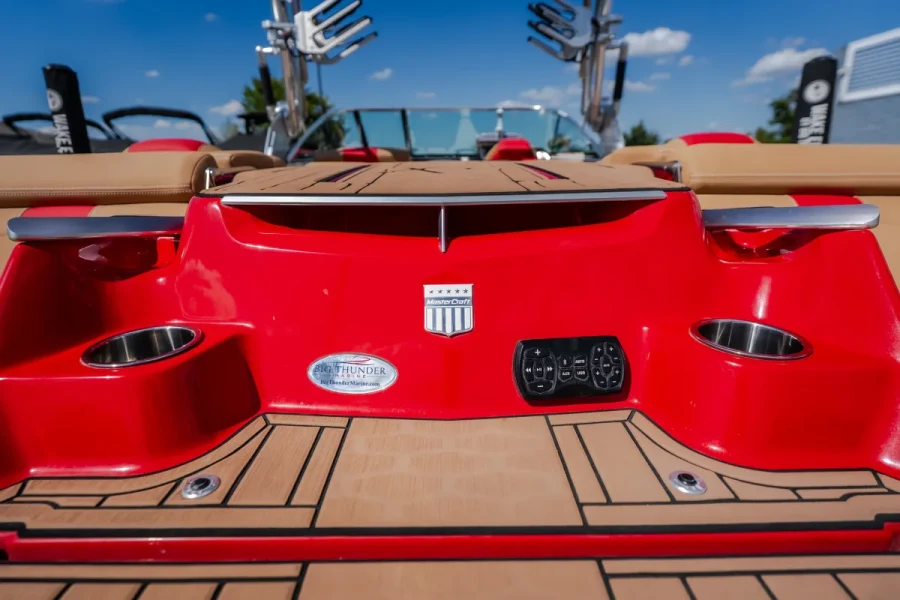 2020-mastercraft-x26-145502-image2.webp