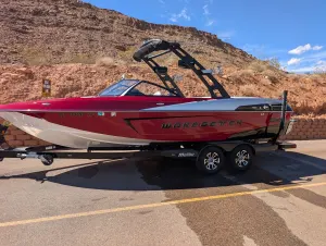 2016-malibu-wakesetter-23-lsv-145510-image0.webp