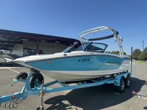 2017-mastercraft-nxt20-145516-image0.webp