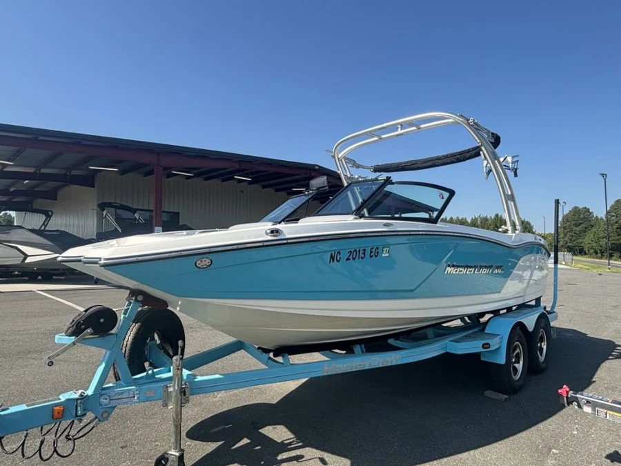 2017-mastercraft-nxt20-145516-image4