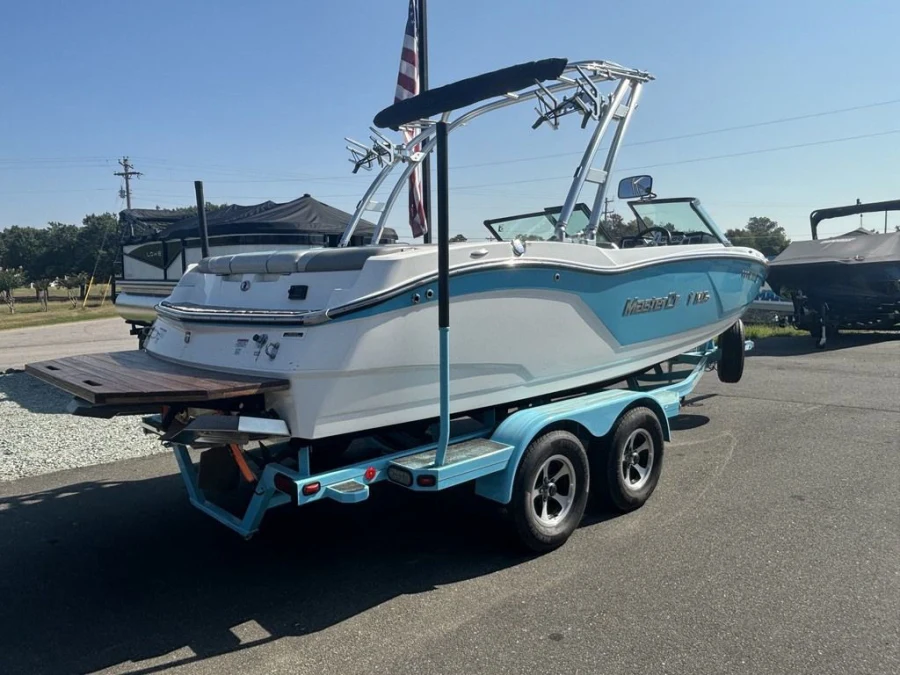 2017-mastercraft-nxt20-145516-image7