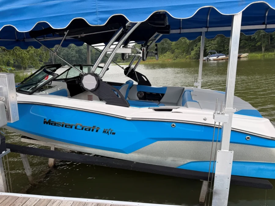 2022-mastercraft-nxt20-145531-image1.webp