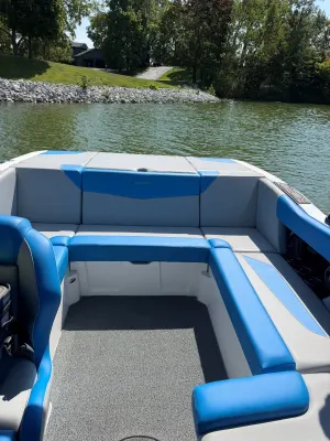 2022-mastercraft-nxt20-145531-image3.webp