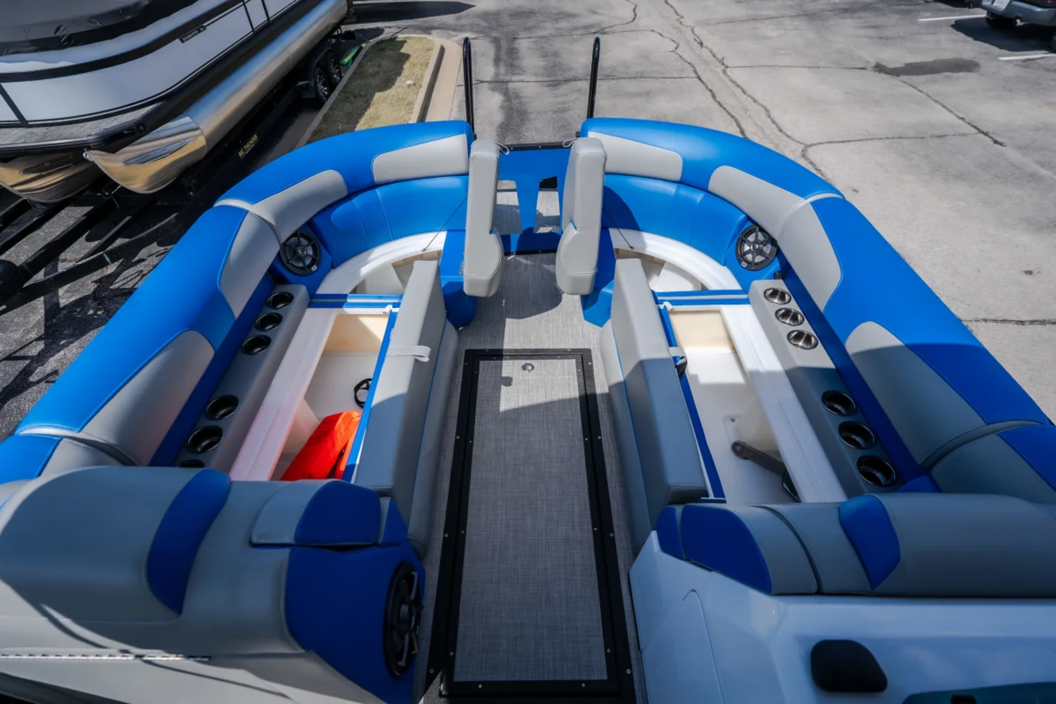 2025 Montara 25 Surf Boss