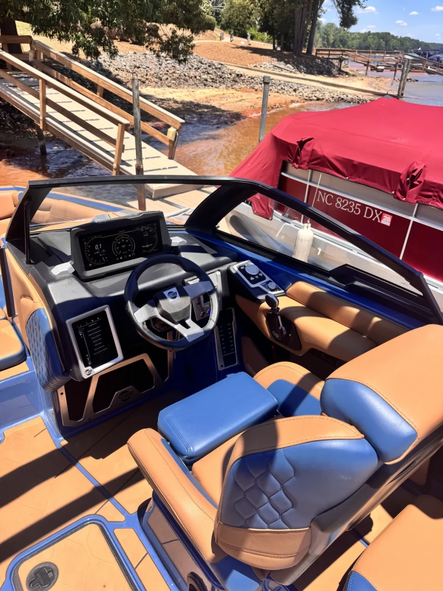 2022-malibu-m220-145536-image11.webp