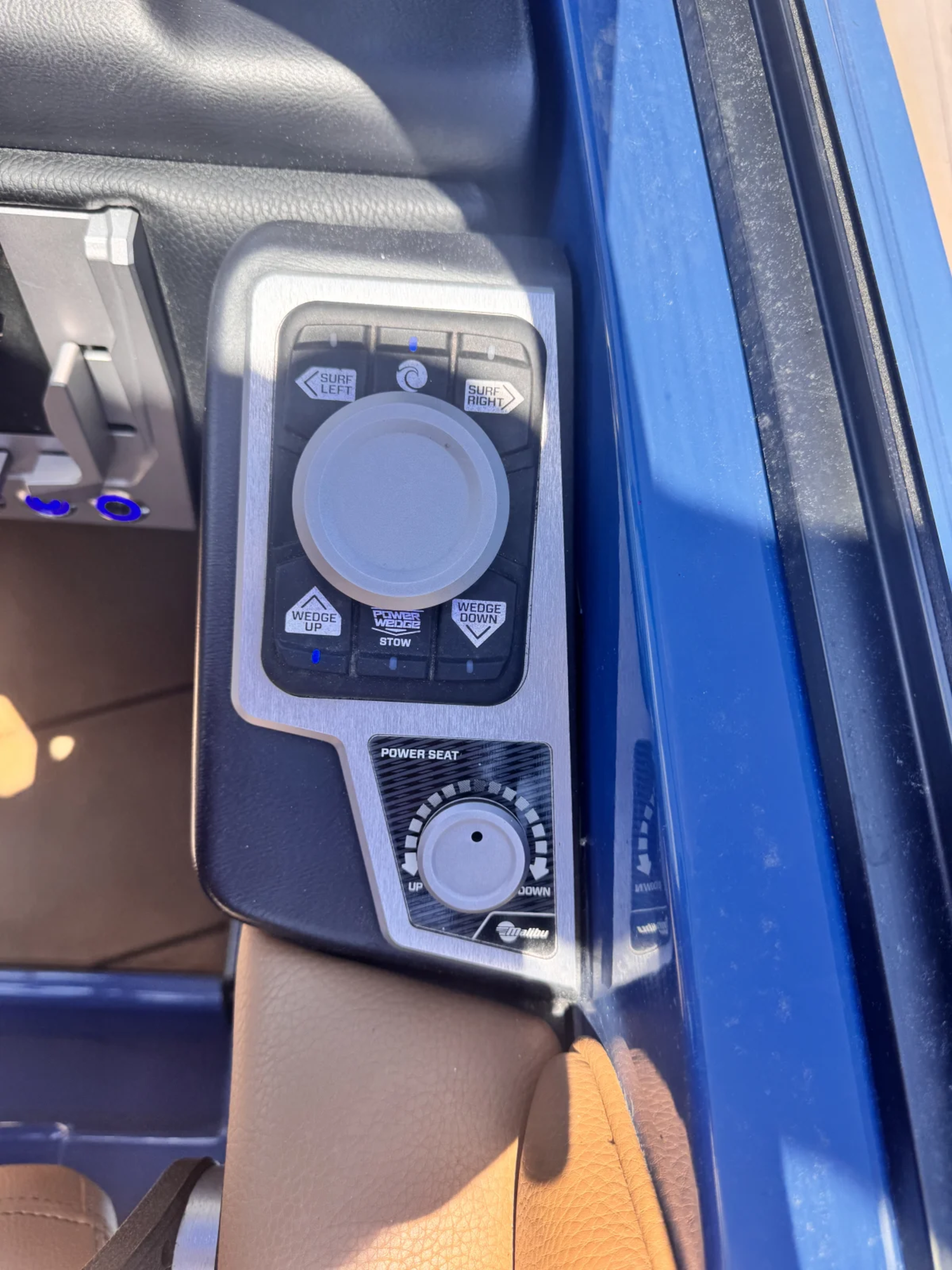 2022 Malibu Boats M220