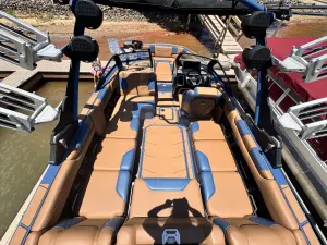 2022-malibu-m220-145536-image6.webp