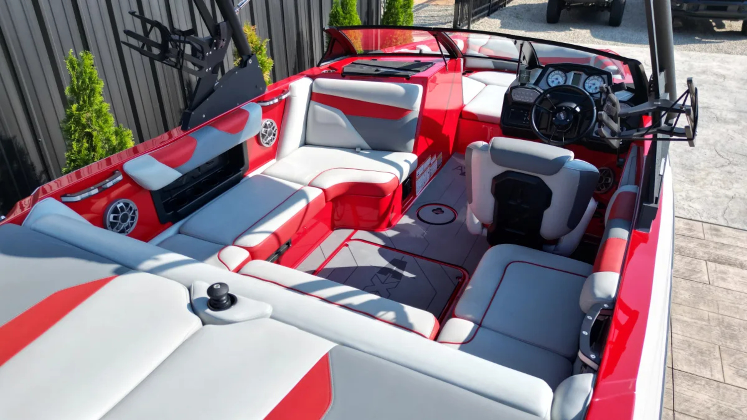 2021 Axis A20