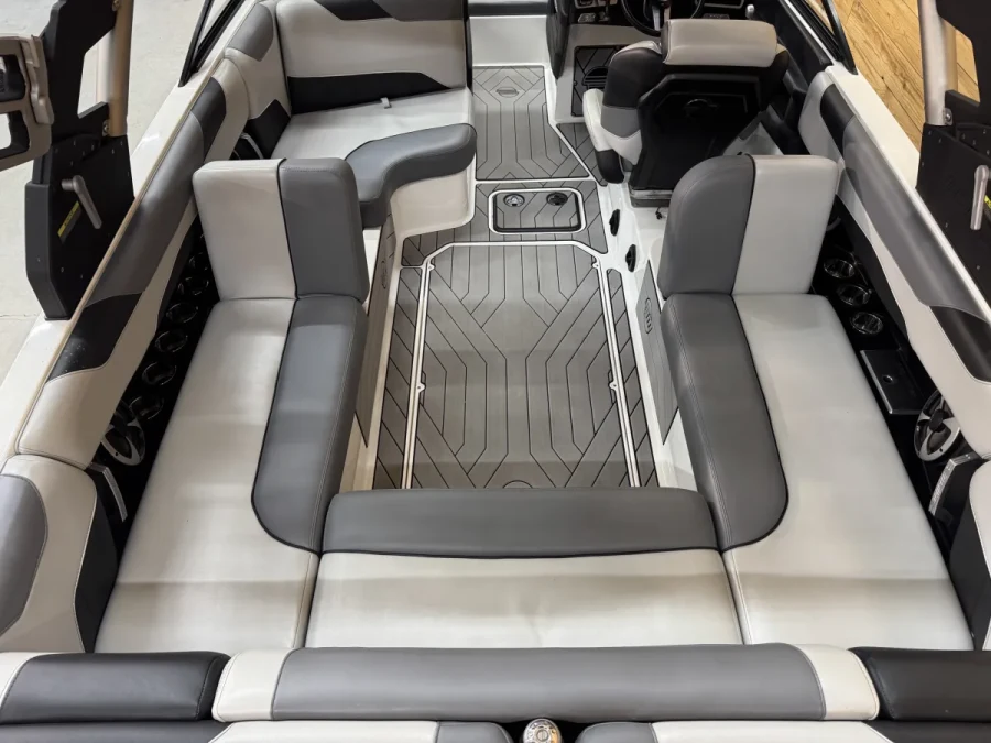 2019-malibu-wakesetter-23-lsv-145541-image10.webp