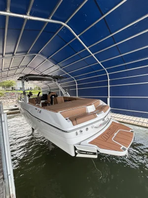 2021-malibu-wakesetter-25-lsv-145544-image0.webp