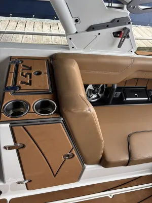 2021-malibu-wakesetter-25-lsv-145544-image6.webp