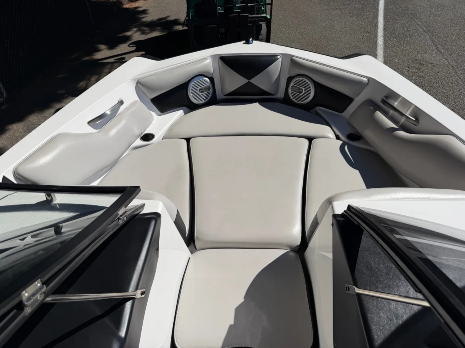 2014 Axis A20