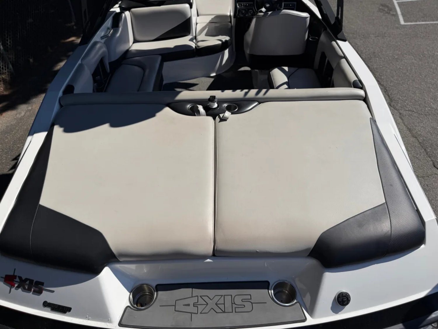 2014 Axis A20