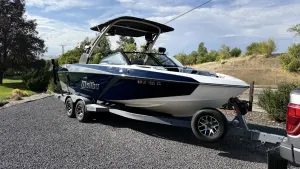 2020-malibu-wakesetter-23-lsv-145557-image0.webp