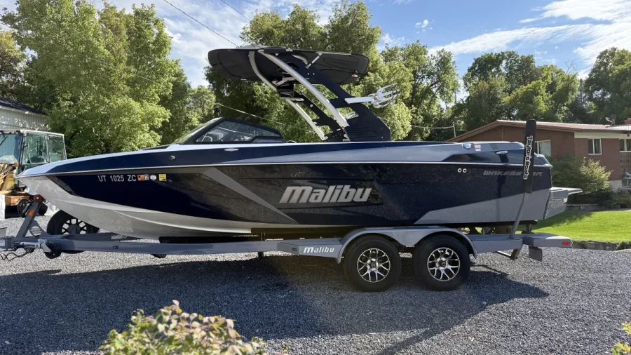 2020-malibu-wakesetter-23-lsv-145557-image3.webp