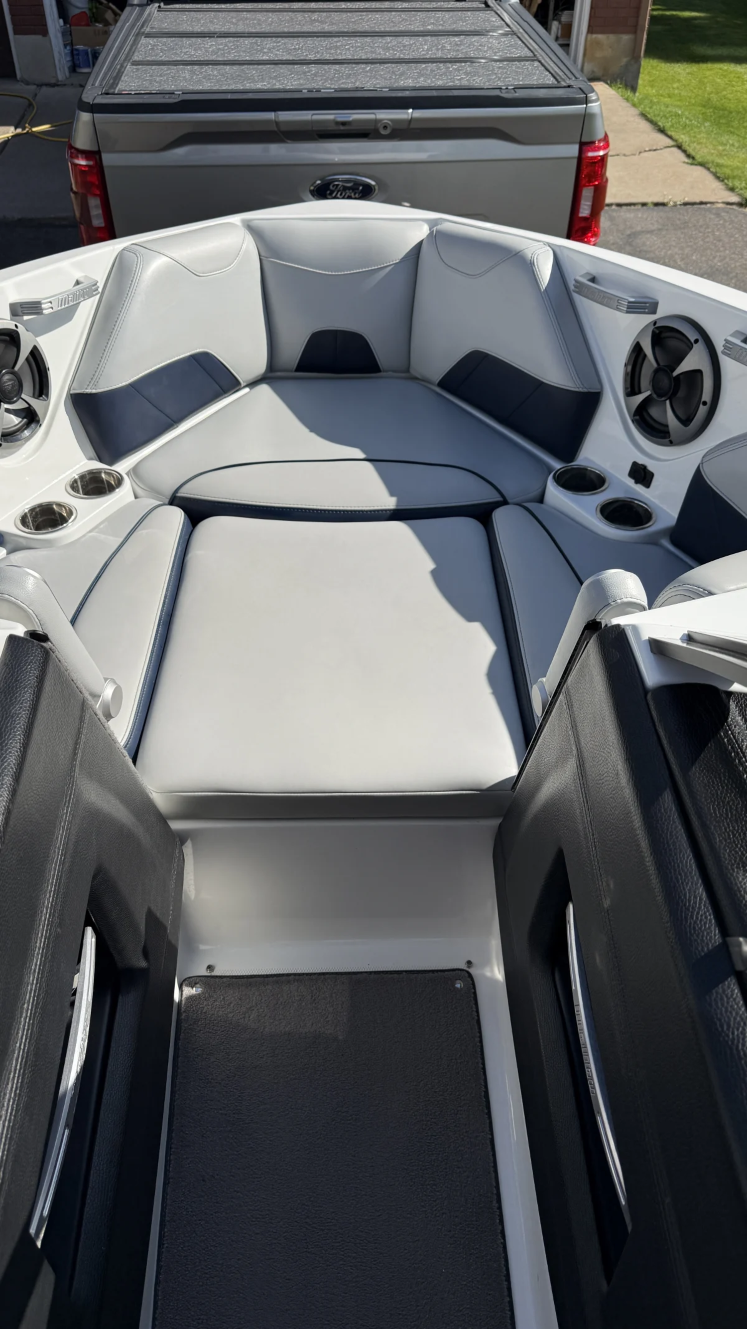 2020 Malibu 23 LSV