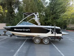 2011-mastercraft-x15-145566-image0.webp