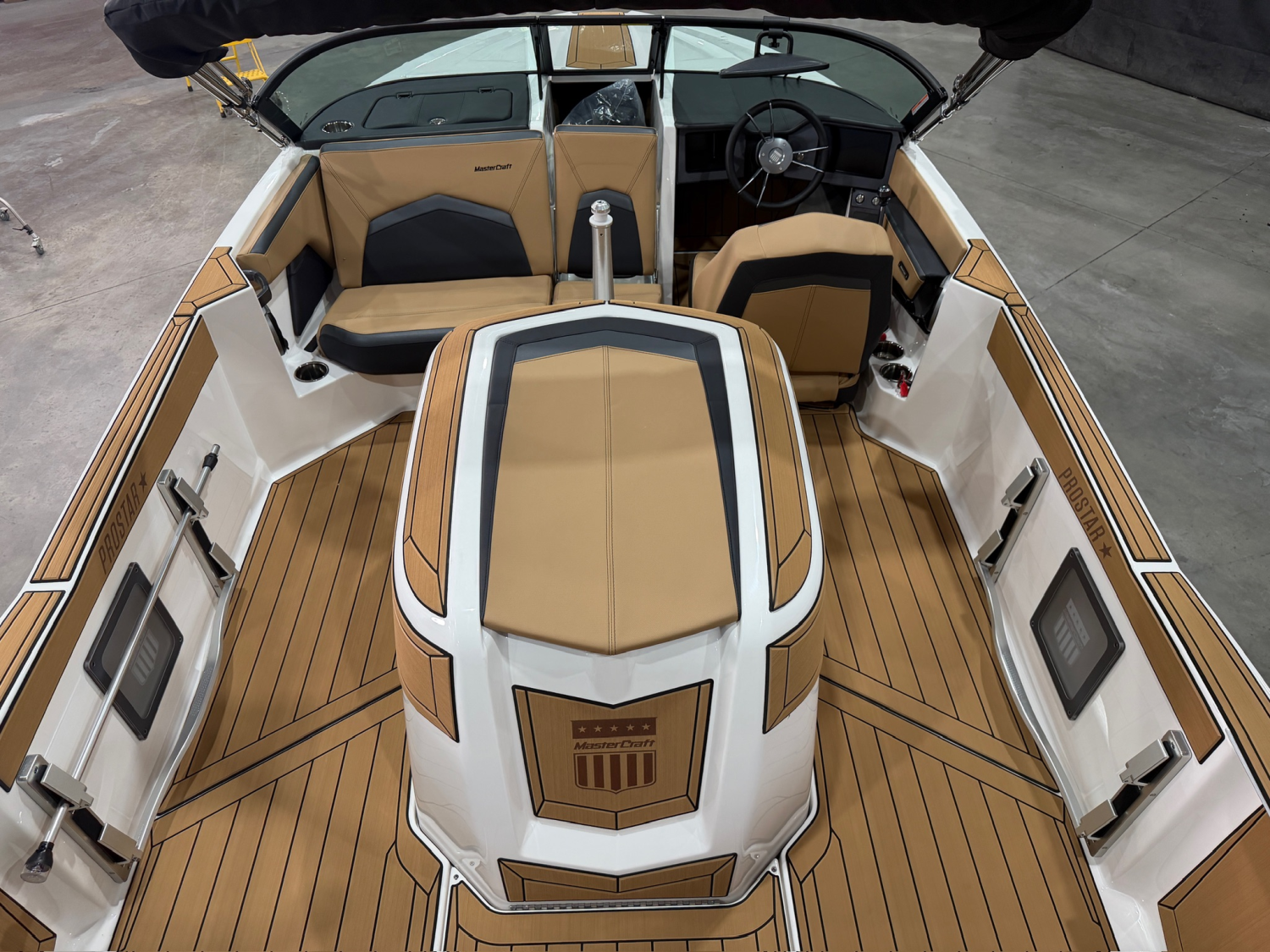 2027 MASTERCRAFT PROSTAR