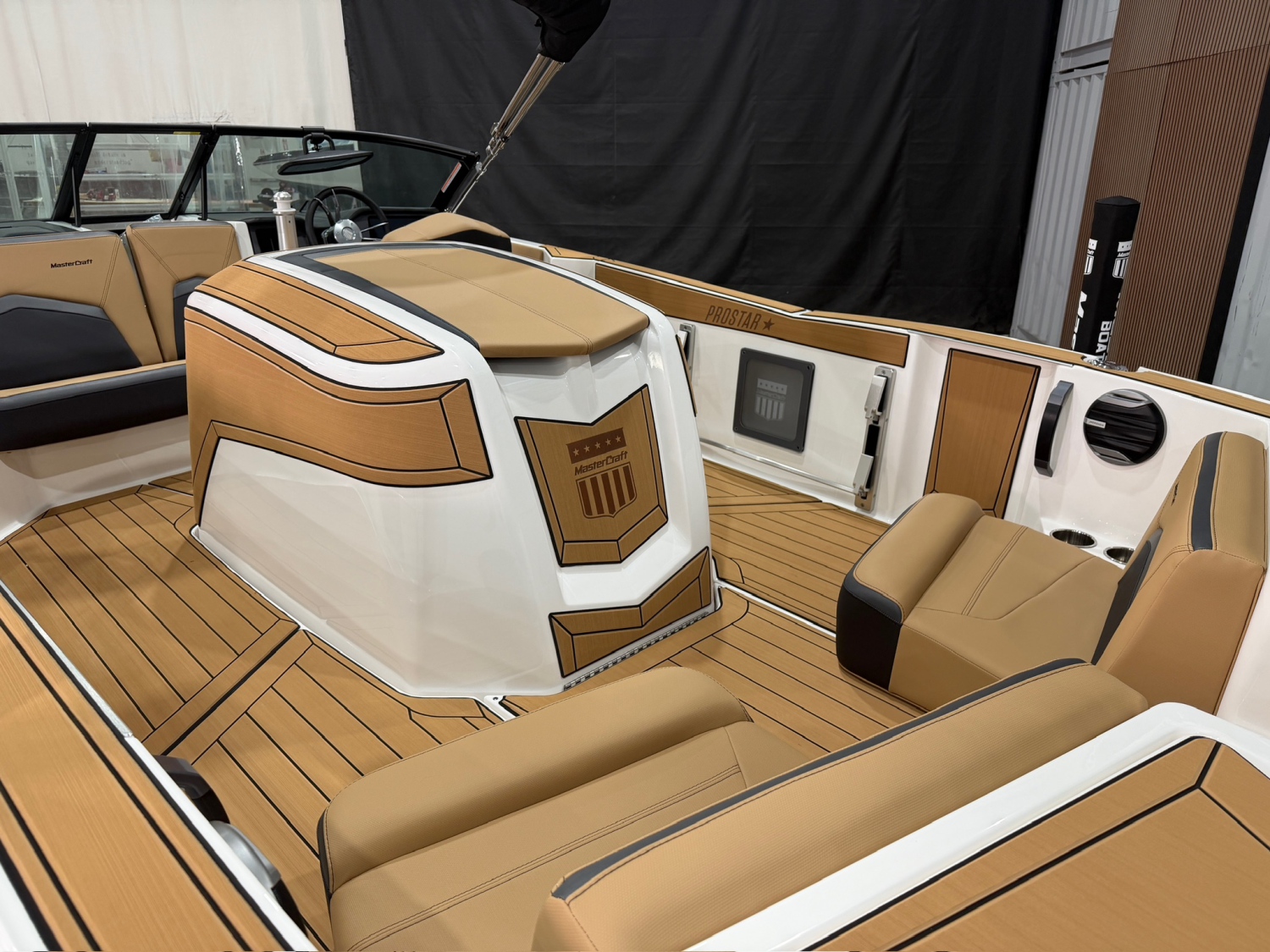 2027 MASTERCRAFT PROSTAR