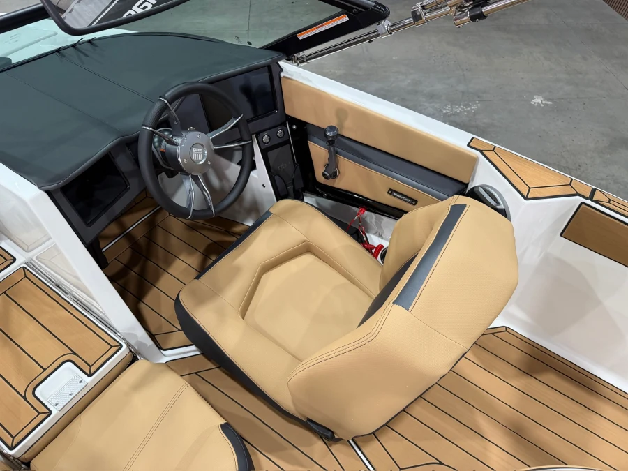 2027-mastercraft-prostar-145574-image8