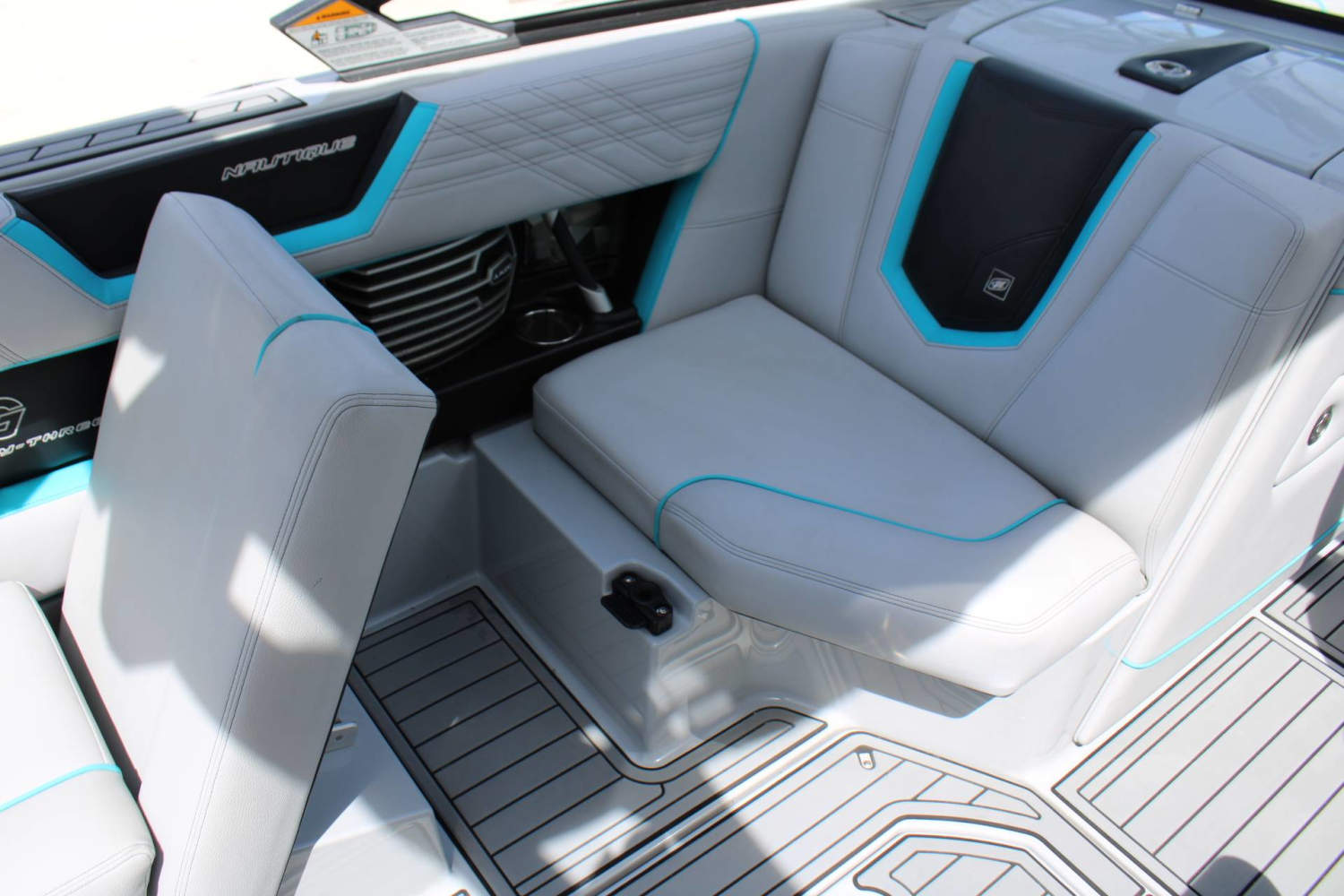 2020 Nautique G23