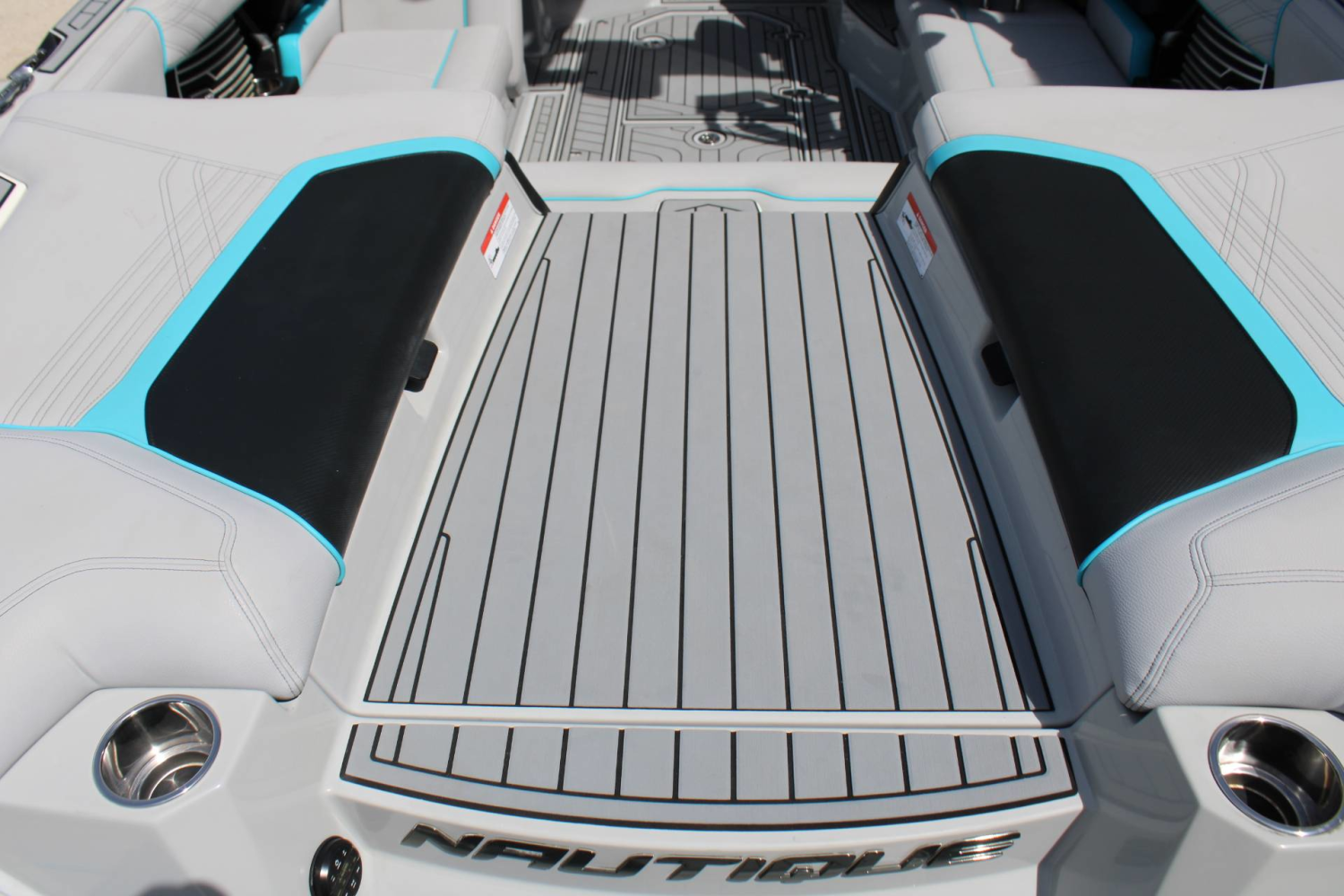 2020 Nautique G23