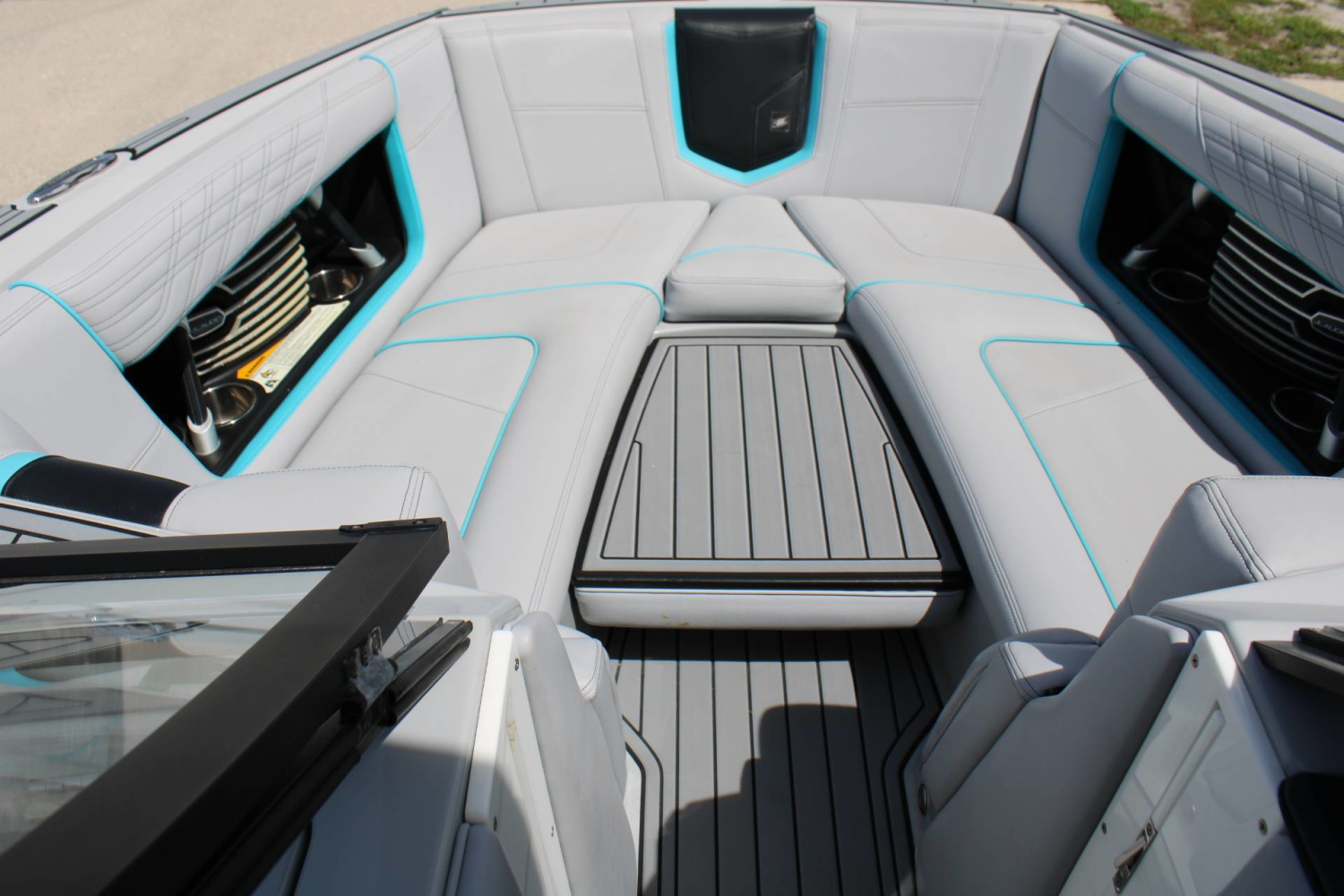 2020 Nautique G23