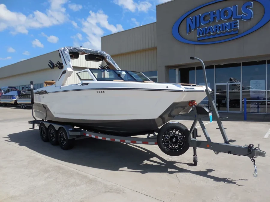 2026-mastercraft-x-star-145595-image1.webp