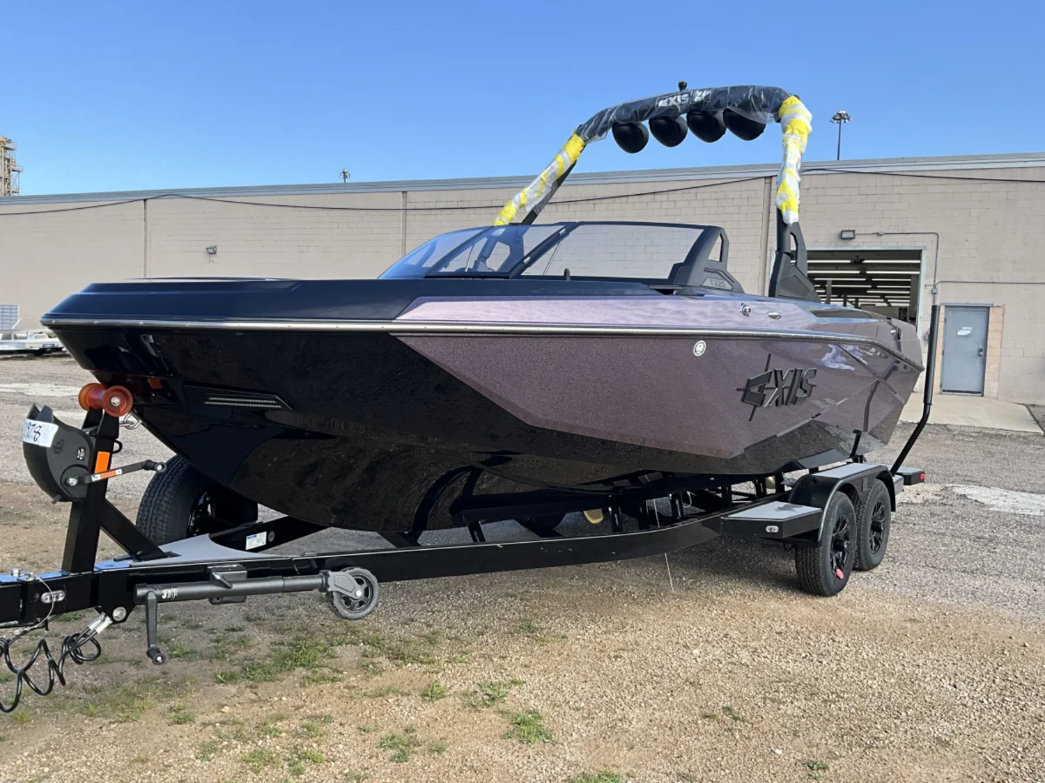 2027 AXIS T220 Wake boat