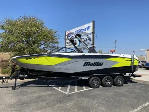 2023-malibu-wakesetter-26-lsv-145599-image0.webp