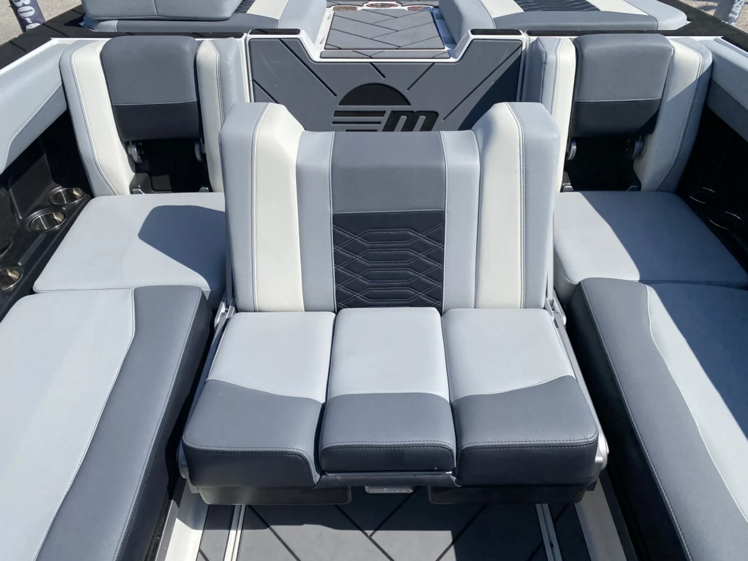 2023 Malibu Wakesetter 26 LSV