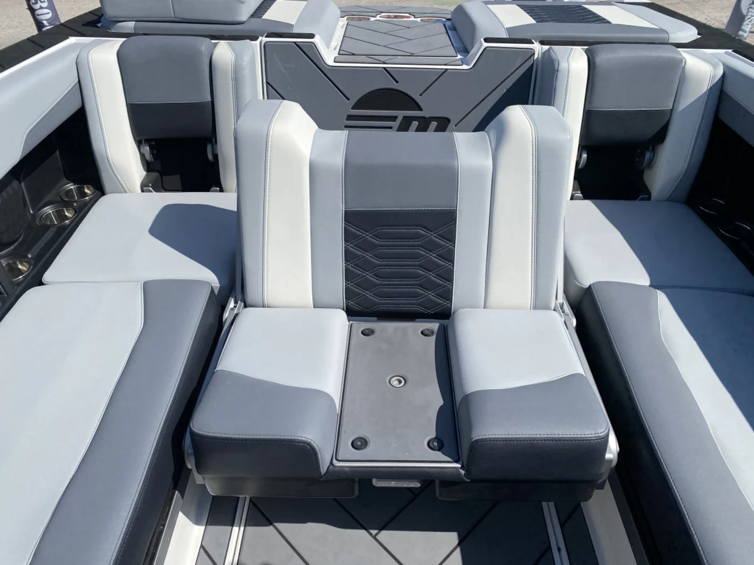 2023 Malibu Wakesetter 26 LSV