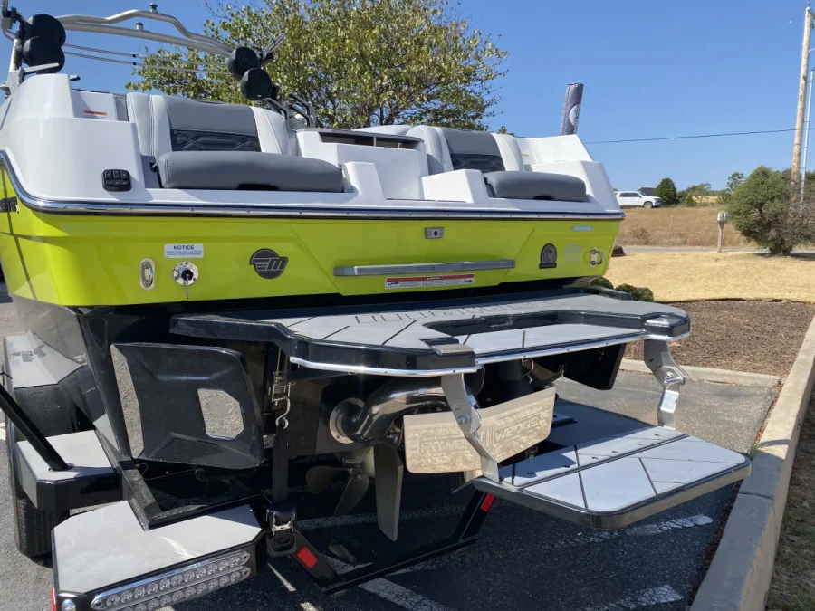 2023-malibu-wakesetter-26-lsv-145599-image4.webp