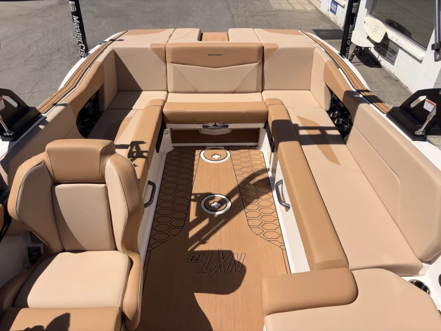 2025-mastercraft-nxt24-145600-image5.webp
