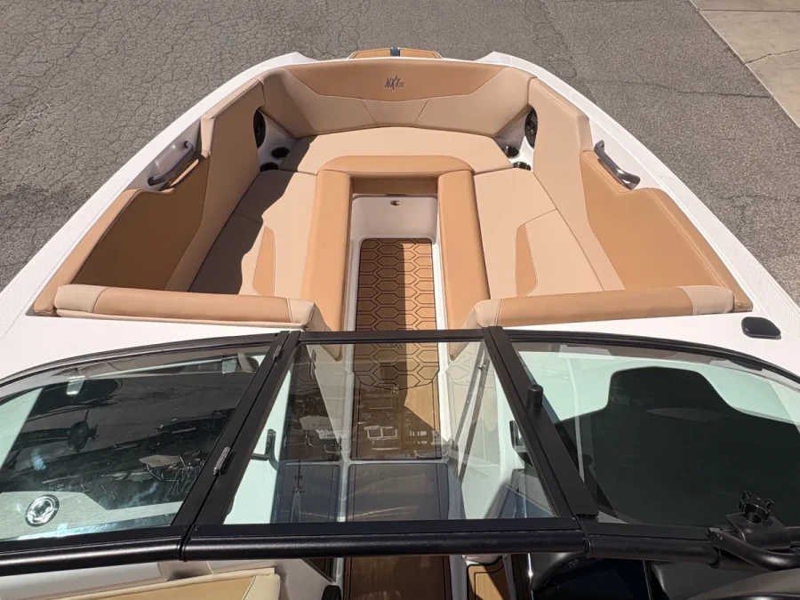 2025-mastercraft-nxt24-145600-image6.webp