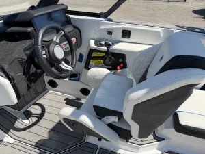 2024-nautique-gs20-145604-image3.webp