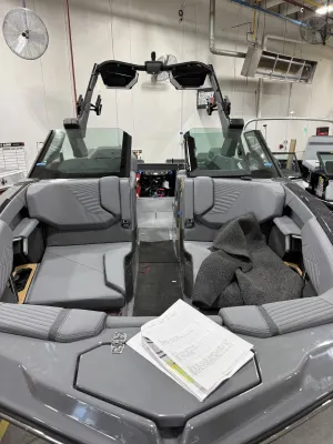 2026-mastercraft-x24-145605-image22.webp