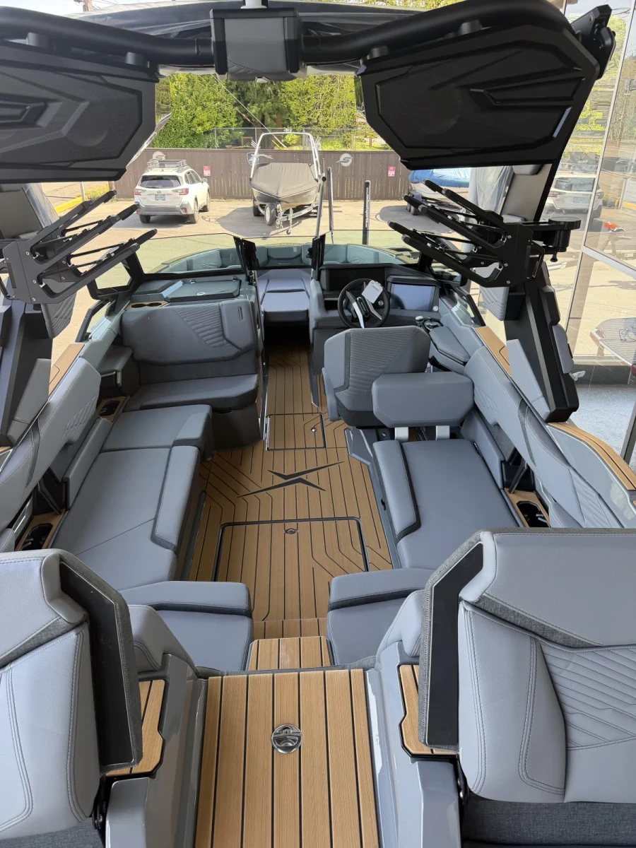 2026-mastercraft-x24-145605-image5.webp