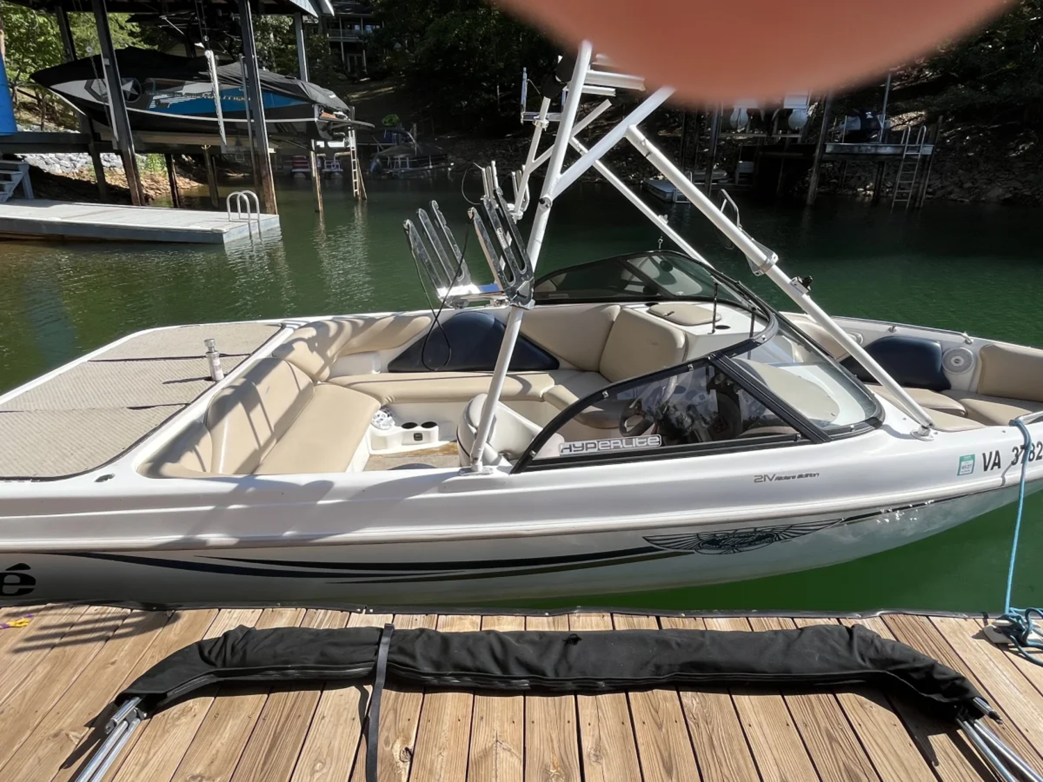 2000 Tige Boats 21V