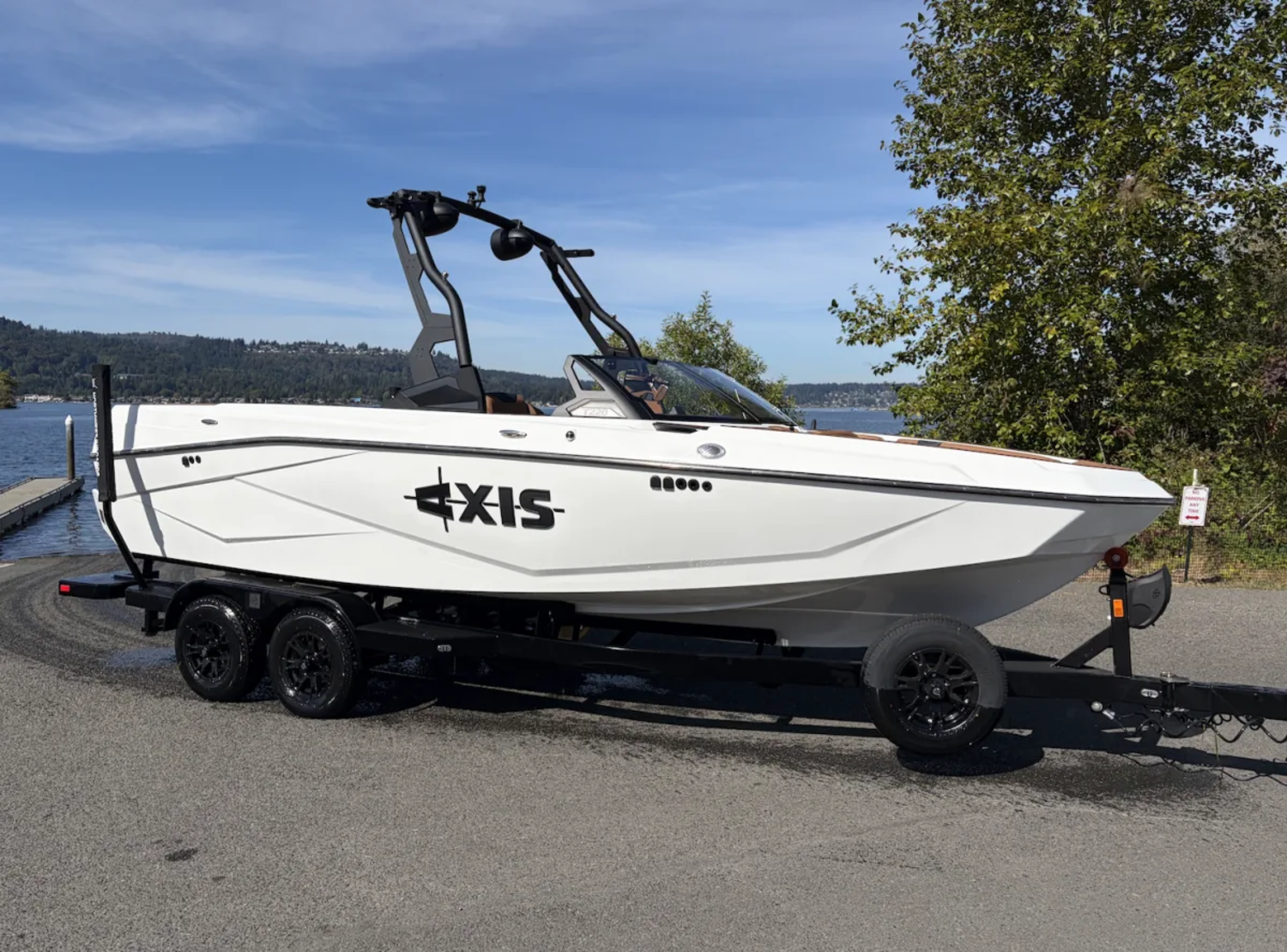 2027 Axis T220