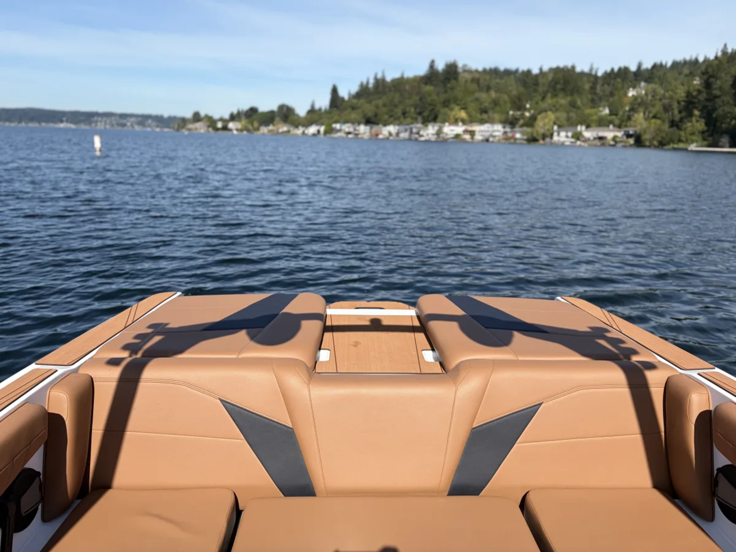 2027 Axis T220