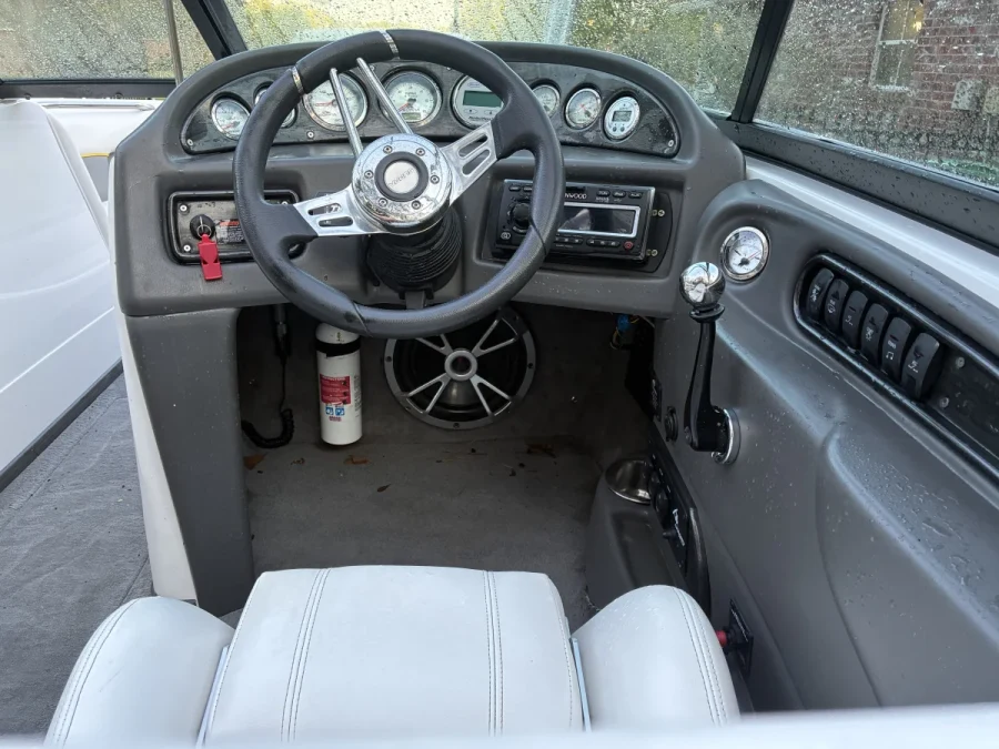 2006-supra-launch-22ssv-145620-image3.webp