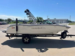2018-mastercraft-nxt20-145635-image2.webp