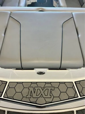 2018-mastercraft-nxt20-145635-image3.webp