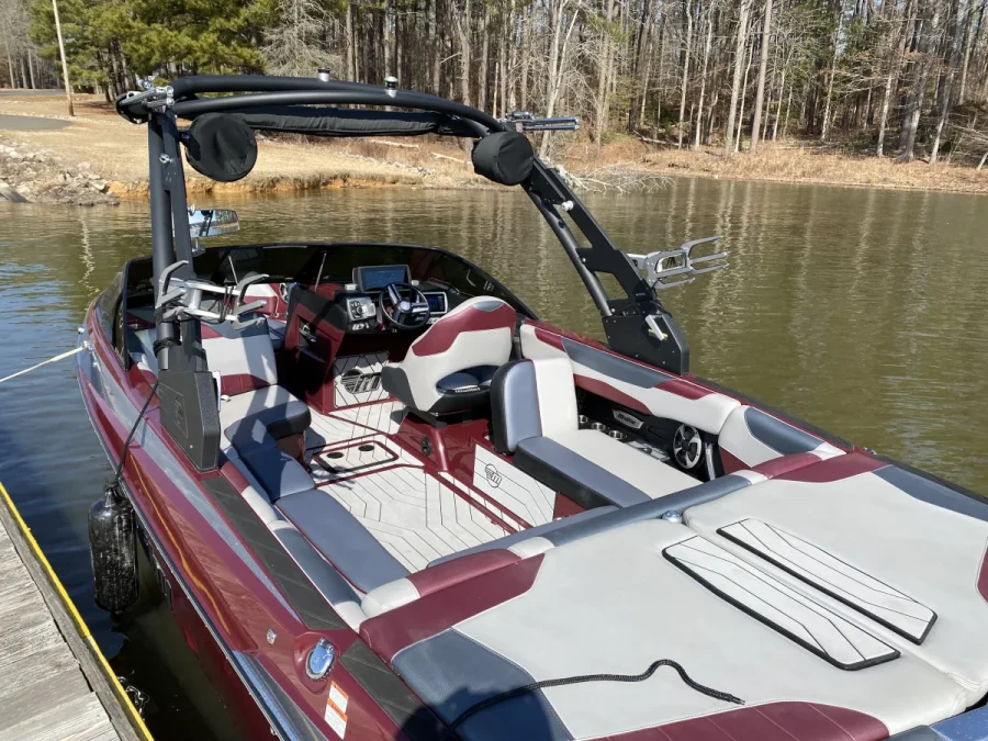 2018-malibu-wakesetter-23-lsv-145643-image1.webp