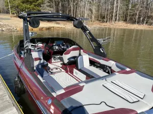 2018-malibu-wakesetter-23-lsv-145643-image1.webp